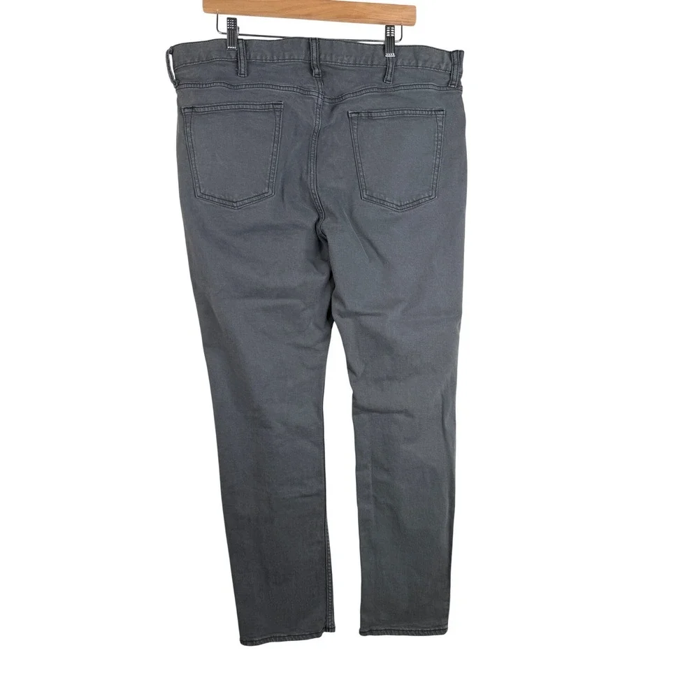 Old Navy Slim Fit Built in Flex Jeans size 38X32 Gray